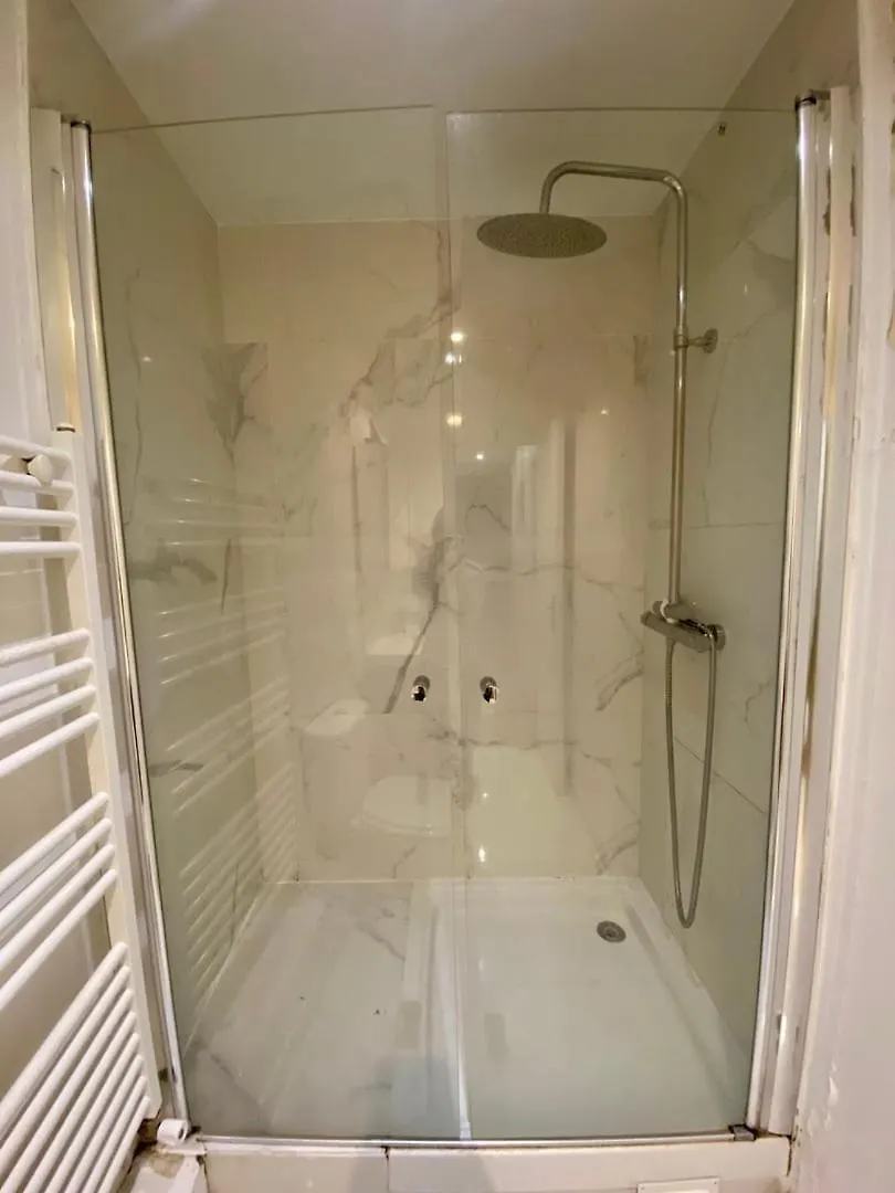 Appartement Familial Proche Saint-Lazarre - 6P Paris